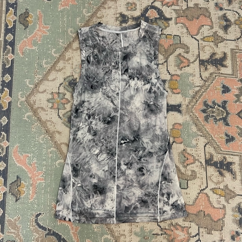 Lululemon tie dye print tank